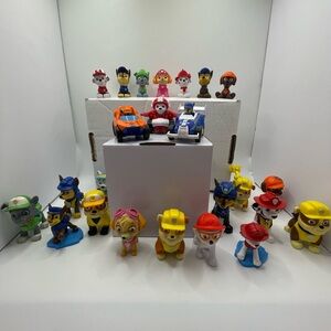 Paw Patrol Nickelodeon Mixed 24 Lot Figures Vehicles Rocky Chase Rubble Sky